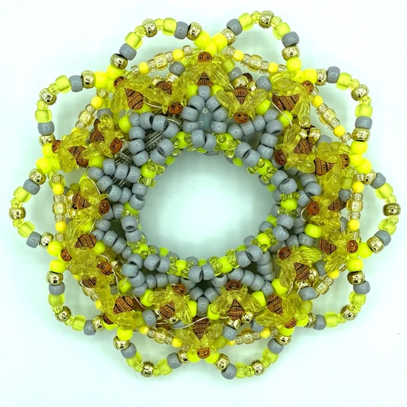 ❌SOLD❌Honeybee 🍯 🐝 Kandi Cuff - Picture 2 of 7